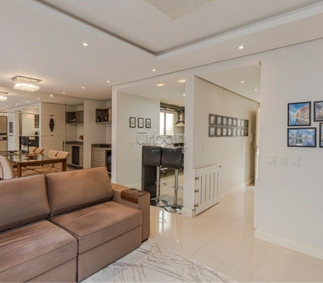 Casa em Condomínio com 156m², 3 quartos, 1 suíte, 2 vagas, no bairro Ecoville em Porto Alegre