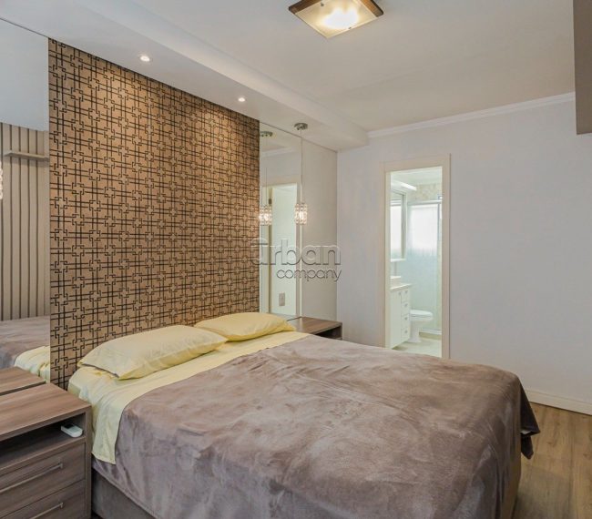 Casa em Condomínio com 156m², 3 quartos, 1 suíte, 2 vagas, no bairro Ecoville em Porto Alegre