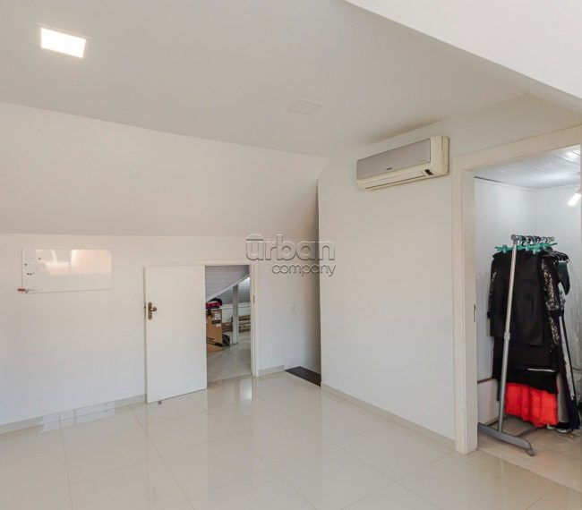 Casa em Condomínio com 156m², 3 quartos, 1 suíte, 2 vagas, no bairro Ecoville em Porto Alegre