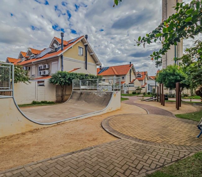Casa em Condomínio com 156m², 3 quartos, 1 suíte, 2 vagas, no bairro Ecoville em Porto Alegre