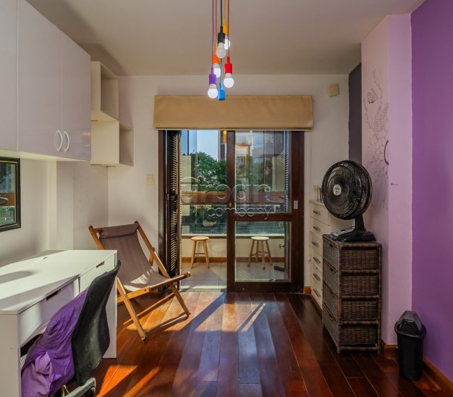 Apartamento com 86m², 2 quartos, 1 vaga, no bairro Petrópolis em Porto Alegre