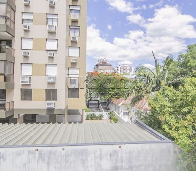 Apartamento Duplex com 101m², 2 quartos, 1 vaga, no bairro Petrópolis em Porto Alegre