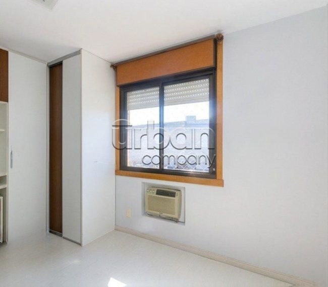 Apartamento com 87m², 3 quartos, 1 suíte, 1 vaga, no bairro Passo da Areia em Porto Alegre