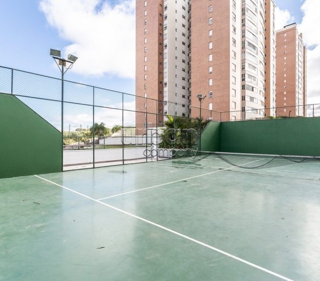 Apartamento com 83m², 2 quartos, 1 suíte, 2 vagas, no bairro Central Parque em Porto Alegre