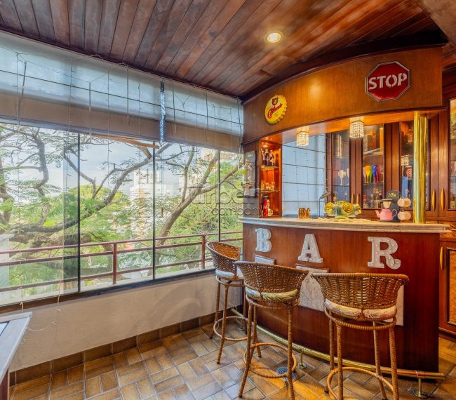 Apartamento com 167m², 3 quartos, 1 suíte, 2 vagas, no bairro Higienópolis em Porto Alegre