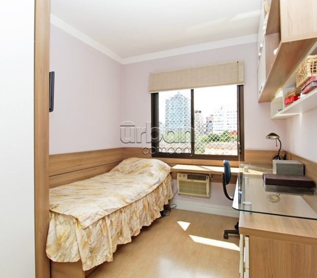 Apartamento com 141m², 3 quartos, 1 suíte, 3 vagas, no bairro Mont Serrat em Porto Alegre