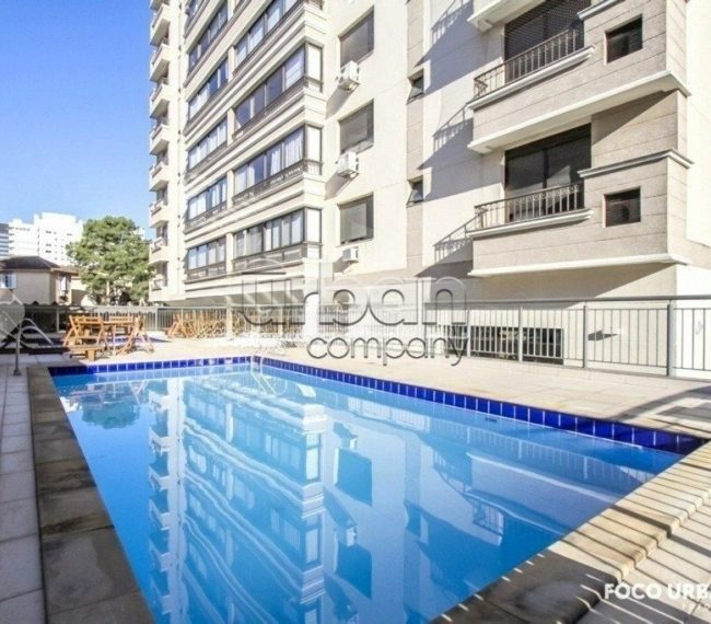 Apartamento com 141m², 3 quartos, 1 suíte, 3 vagas, no bairro Mont Serrat em Porto Alegre