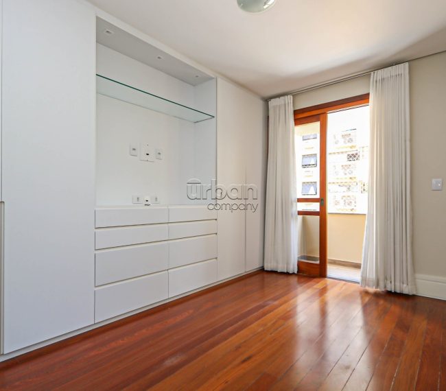 Apartamento com 109m², 3 quartos, 1 suíte, 1 vaga, no bairro Petrópolis em Porto Alegre