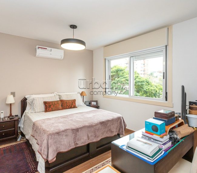Apartamento com 142m², 3 quartos, 2 vagas, no bairro Petrópolis em Porto Alegre