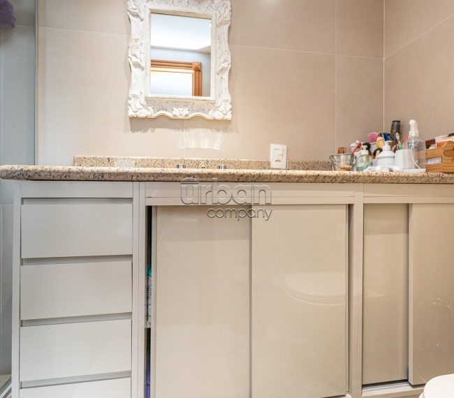 Apartamento com 142m², 3 quartos, 2 vagas, no bairro Petrópolis em Porto Alegre