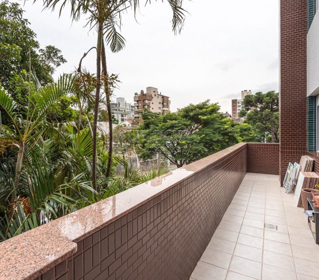 Apartamento com 142m², 3 quartos, 2 vagas, no bairro Petrópolis em Porto Alegre