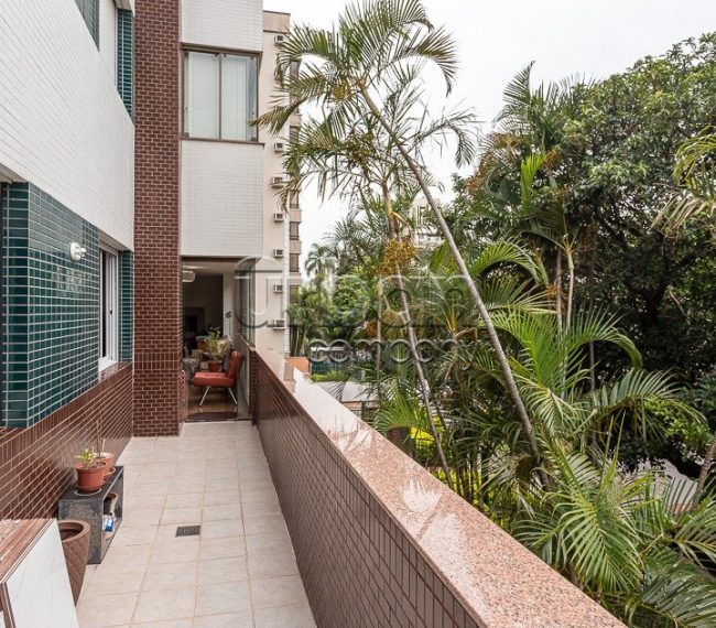 Apartamento com 142m², 3 quartos, 2 vagas, no bairro Petrópolis em Porto Alegre