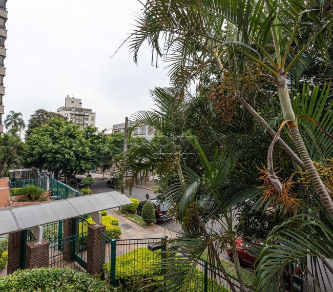 Apartamento com 142m², 3 quartos, 2 vagas, no bairro Petrópolis em Porto Alegre