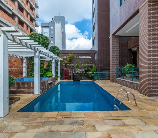 Apartamento com 142m², 3 quartos, 2 vagas, no bairro Petrópolis em Porto Alegre