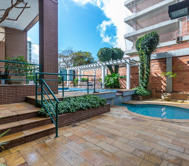 Apartamento com 142m², 3 quartos, 2 vagas, no bairro Petrópolis em Porto Alegre