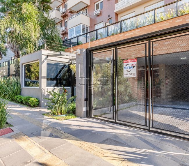 Apartamento com 92m², 3 quartos, 3 suítes, 2 vagas, no bairro Passo da Areia em Porto Alegre