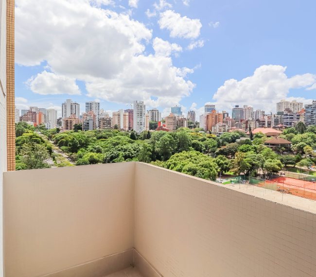 Cobertura com 227m², 3 quartos, 1 suíte, 2 vagas, no bairro Petrópolis em Porto Alegre
