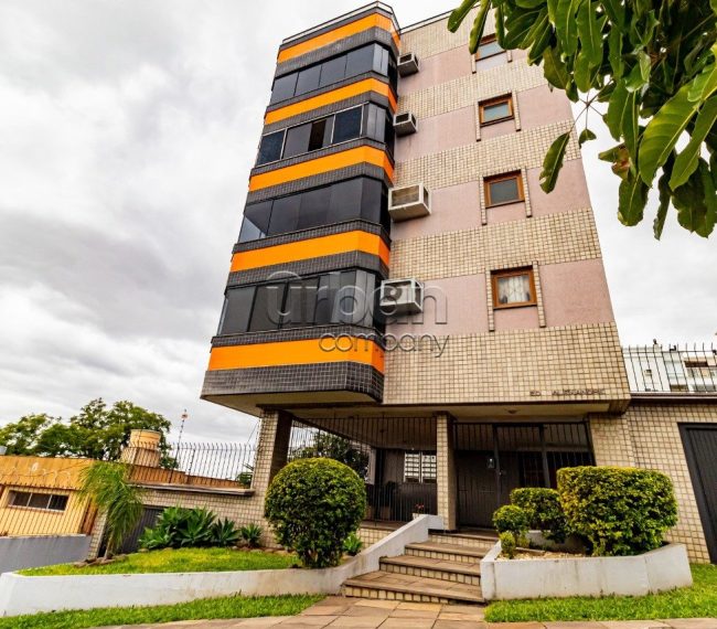 Apartamento com 108m², 3 quartos, 1 suíte, 2 vagas, no bairro Santa Tereza em Porto Alegre