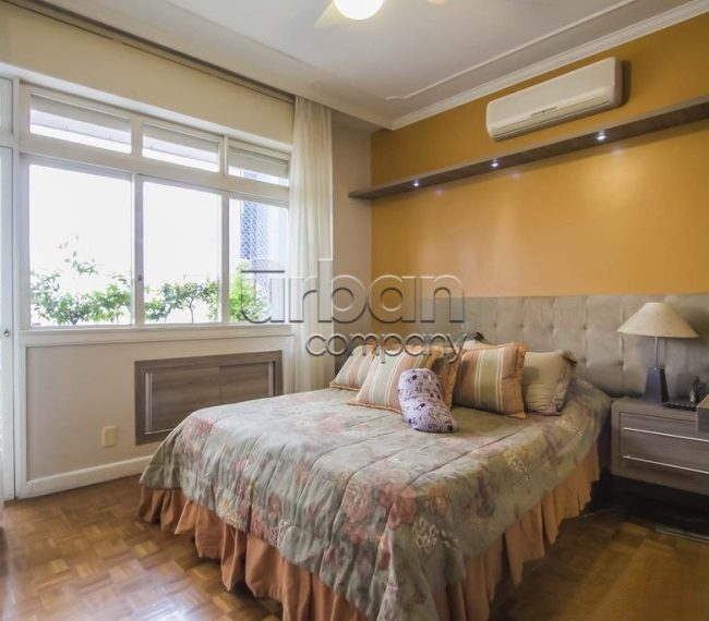 Apartamento com 155m², 4 quartos, 1 suíte, 1 vaga, no bairro Bom Fim em Porto Alegre