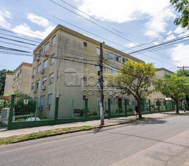 Apartamento com 59m², 2 quartos, 1 vaga, no bairro Passo da Areia em Porto Alegre