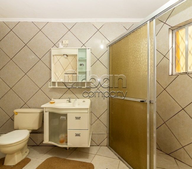 Casa com 171m², 3 quartos, 1 suíte, 4 vagas, no bairro Vila Ipiranga em Porto Alegre