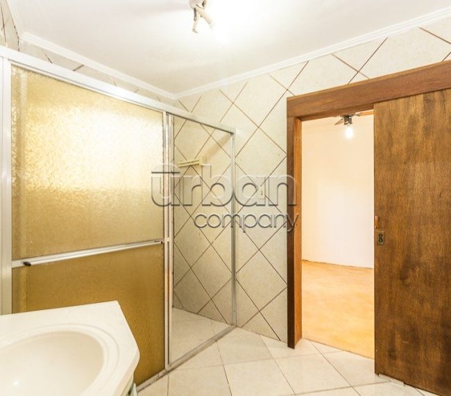 Casa com 171m², 3 quartos, 1 suíte, 4 vagas, no bairro Vila Ipiranga em Porto Alegre
