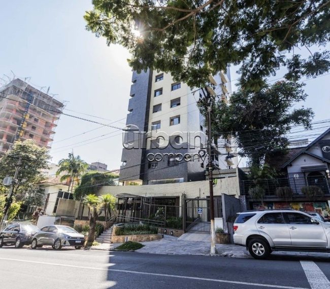 Apartamento com 105m², 3 quartos, 1 suíte, 2 vagas, no bairro Rio Branco em Porto Alegre