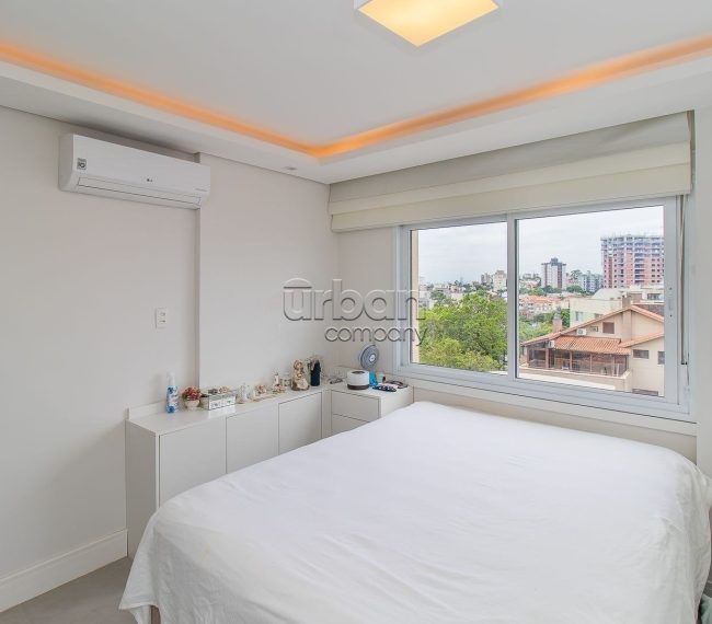 Apartamento com 69m², 2 quartos, 1 suíte, 1 vaga, no bairro Passo da Areia em Porto Alegre