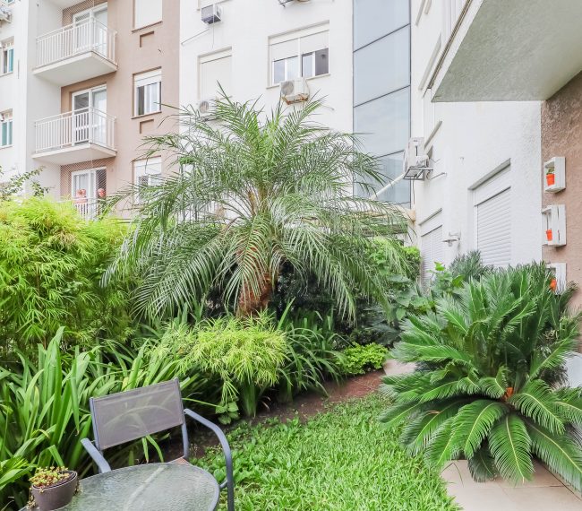 Apartamento Garden com 85m², 2 quartos, 1 suíte, 1 vaga, no bairro Jardim Itu-sabará em Porto Alegre