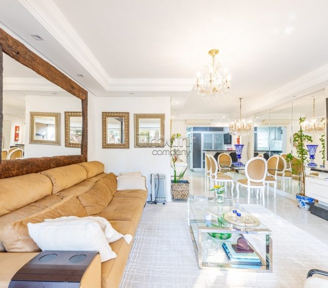 Apartamento com 122m², 3 quartos, 1 suíte, 2 vagas, no bairro Auxiliadora em Porto Alegre