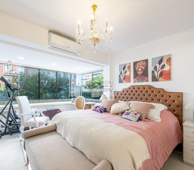 Apartamento com 122m², 3 quartos, 1 suíte, 2 vagas, no bairro Auxiliadora em Porto Alegre