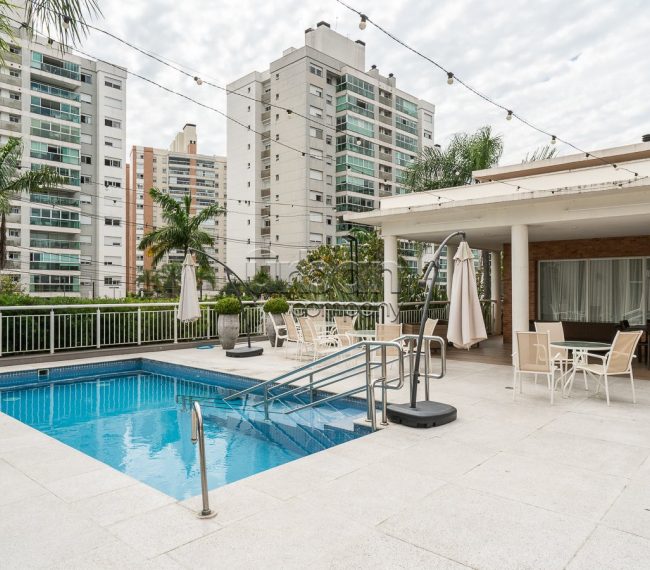 Apartamento com 164m², 3 quartos, 3 suítes, 2 vagas, no bairro Central Parque em Porto Alegre