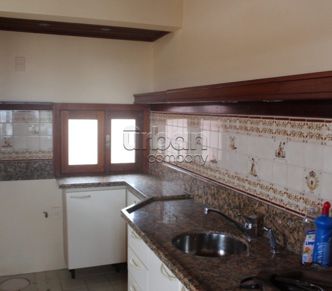 Casa em Condomínio com 379m², 4 quartos, 1 suíte, 2 vagas, no bairro Menino Deus em Porto Alegre