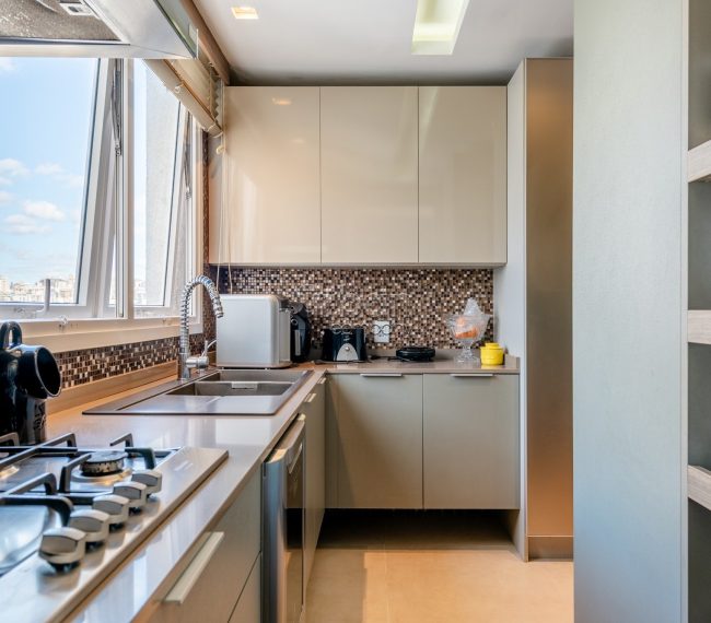 Apartamento com 147m², 3 quartos, 3 suítes, 3 vagas, no bairro Moinhos de Vento em Porto Alegre