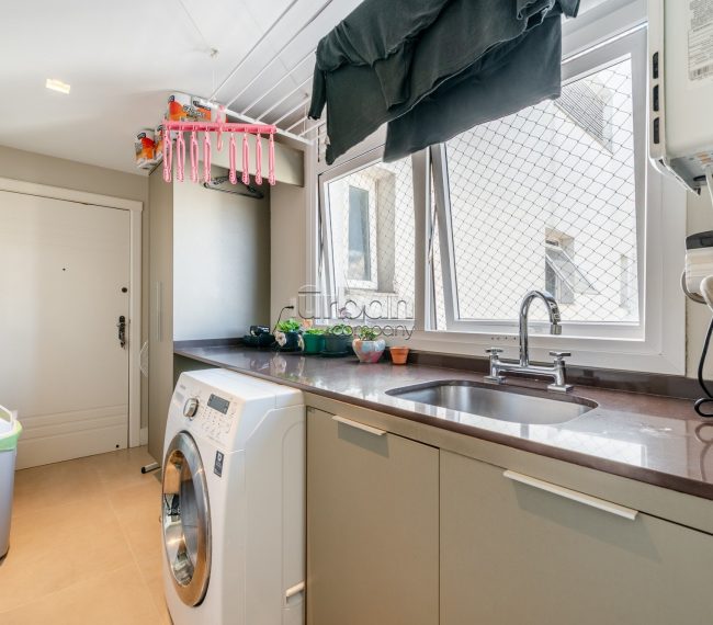 Apartamento com 147m², 3 quartos, 3 suítes, 3 vagas, no bairro Moinhos de Vento em Porto Alegre