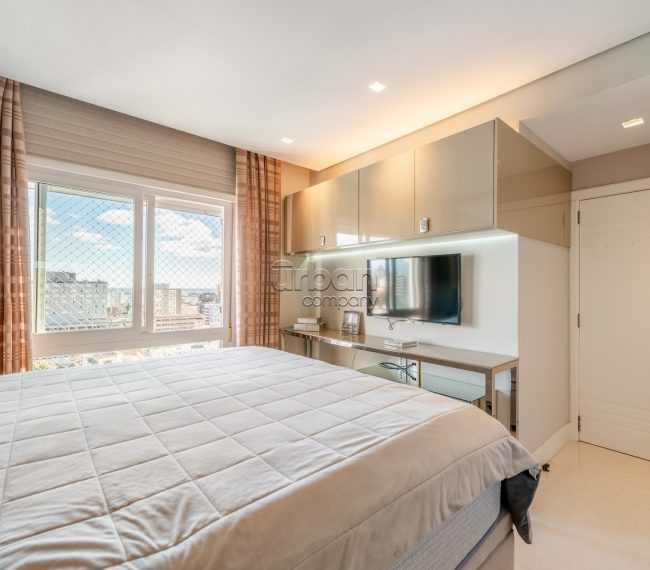 Apartamento com 147m², 3 quartos, 3 suítes, 3 vagas, no bairro Moinhos de Vento em Porto Alegre