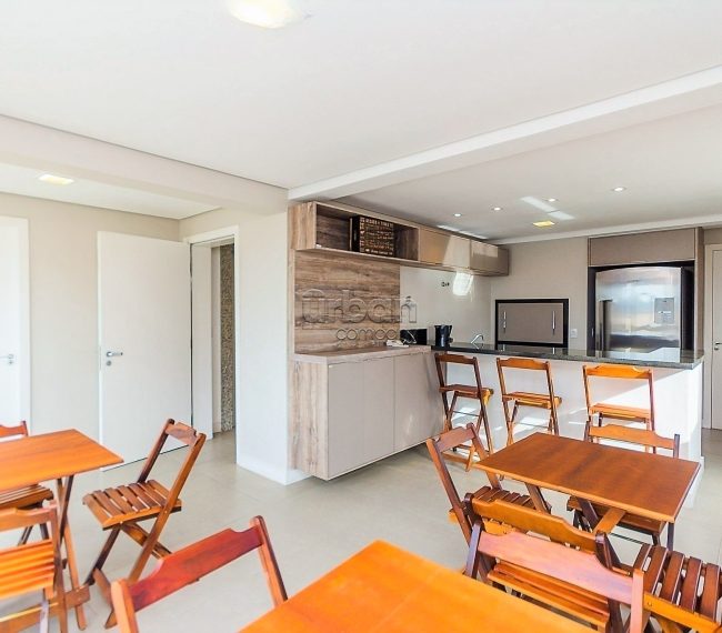 Apartamento com 79m², 2 quartos, 1 suíte, 2 vagas, no bairro Petrópolis em Porto Alegre