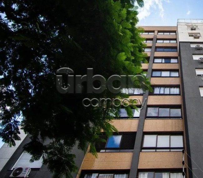 Apartamento com 72m², 2 quartos, 1 suíte, 2 vagas, no bairro Passo da Areia em Porto Alegre
