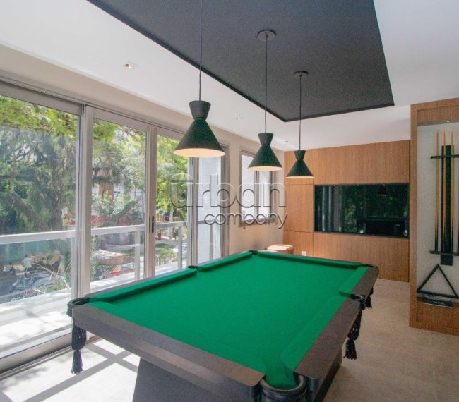 Apartamento com 105m², 3 quartos, 1 suíte, 2 vagas, no bairro Menino Deus em Porto Alegre