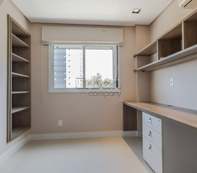 Apartamento com 95m², 3 quartos, 1 suíte, 2 vagas, no bairro Auxiliadora em Porto Alegre