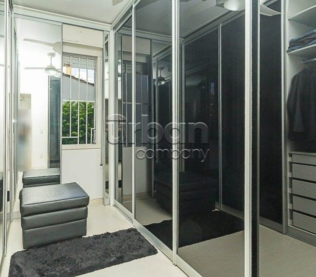 Apartamento com 109m², 3 quartos, 1 suíte, 2 vagas, no bairro Bela Vista em Porto Alegre