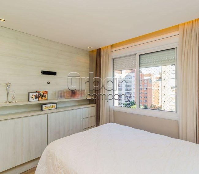 Apartamento com 92m², 2 quartos, 1 suíte, 2 vagas, no bairro Jardim Europa em Porto Alegre