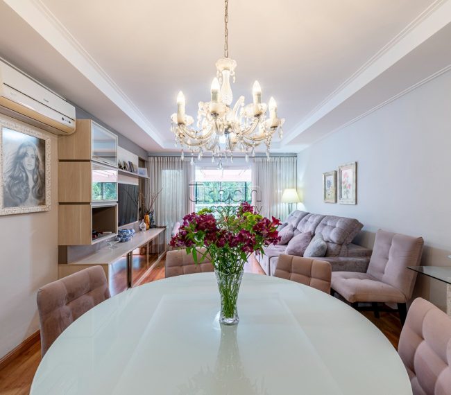 Apartamento Garden com 107m², 3 quartos, 1 suíte, 2 vagas, no bairro Chácara Das Pedras em Porto Alegre