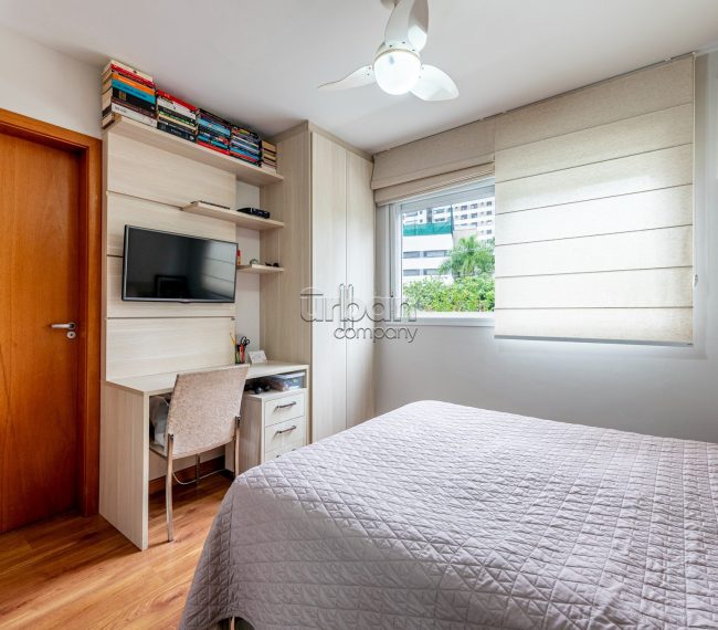 Apartamento Garden com 107m², 3 quartos, 1 suíte, 2 vagas, no bairro Chácara Das Pedras em Porto Alegre