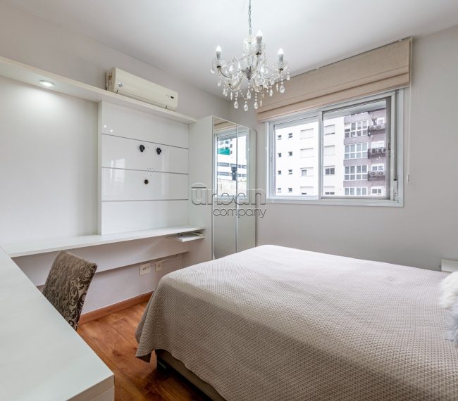 Apartamento Garden com 107m², 3 quartos, 1 suíte, 2 vagas, no bairro Chácara Das Pedras em Porto Alegre