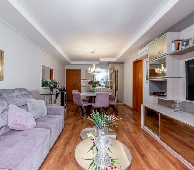 Apartamento Garden com 107m², 3 quartos, 1 suíte, 2 vagas, no bairro Chácara Das Pedras em Porto Alegre