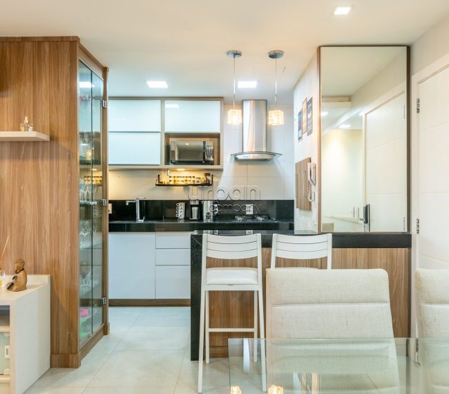 Apartamento com 64m², 2 quartos, 1 suíte, 2 vagas, no bairro Jardim Botânico em Porto Alegre