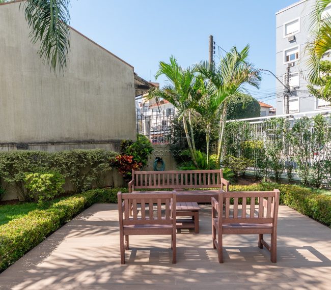Apartamento com 64m², 2 quartos, 1 suíte, 2 vagas, no bairro Jardim Botânico em Porto Alegre