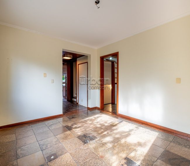 Casa em Condomínio com 367m², 3 quartos, 3 suítes, 4 vagas, no bairro Boa Vista em Porto Alegre