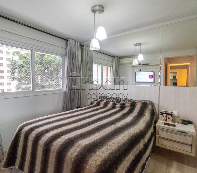 Apartamento com 73m², 2 quartos, 1 vaga, no bairro Passo da Areia em Porto Alegre